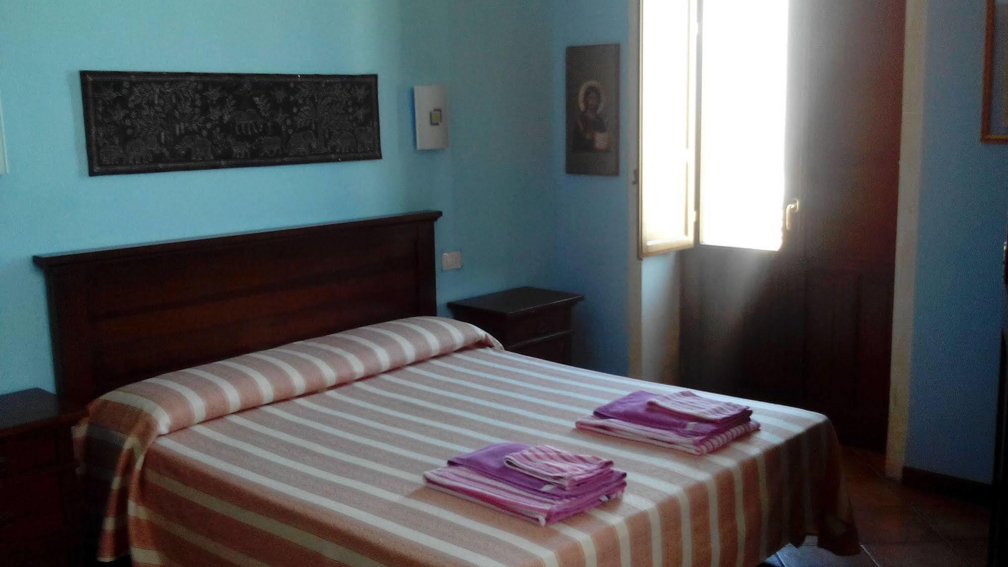 Allotjament i esmorzar La Borgata Rooms